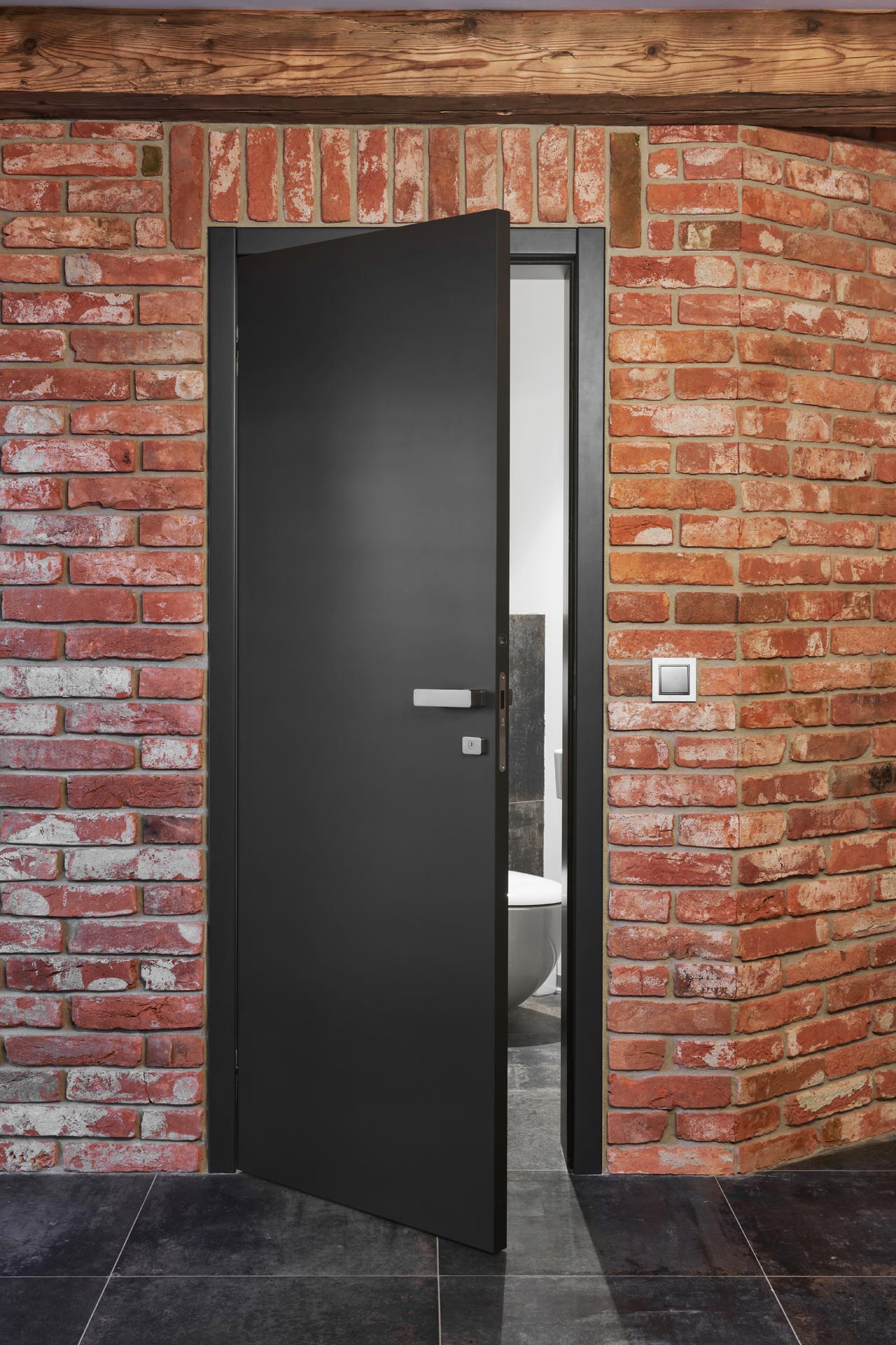 Hanák nábytek Interiérové dveře