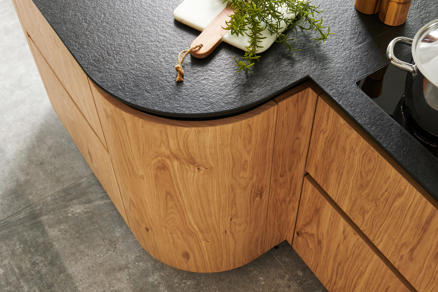 Hanák realizace kuchyně dýha