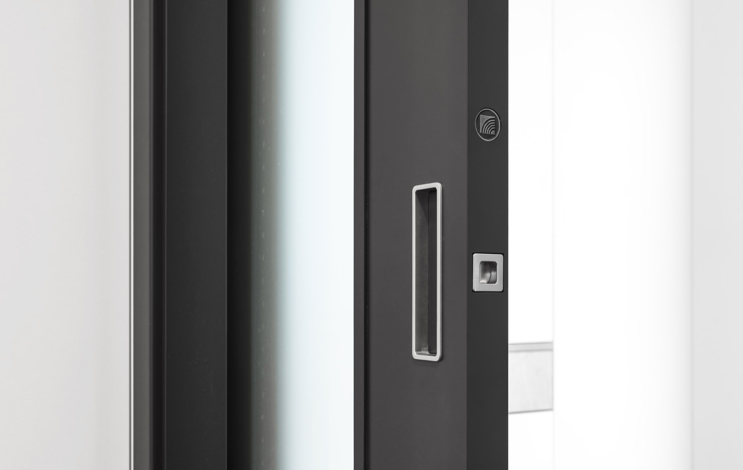 Hanák nábytek realizace interiéru dveře