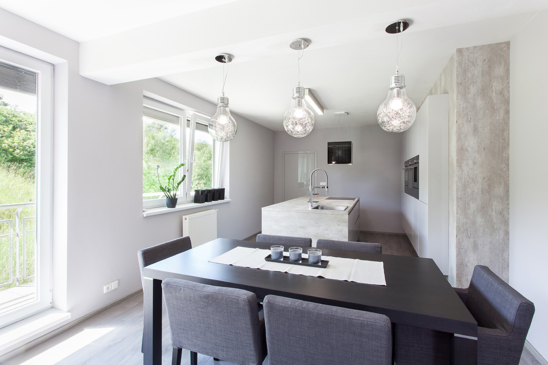 Hanák kuchyně ELITE v šedém lesklém laku