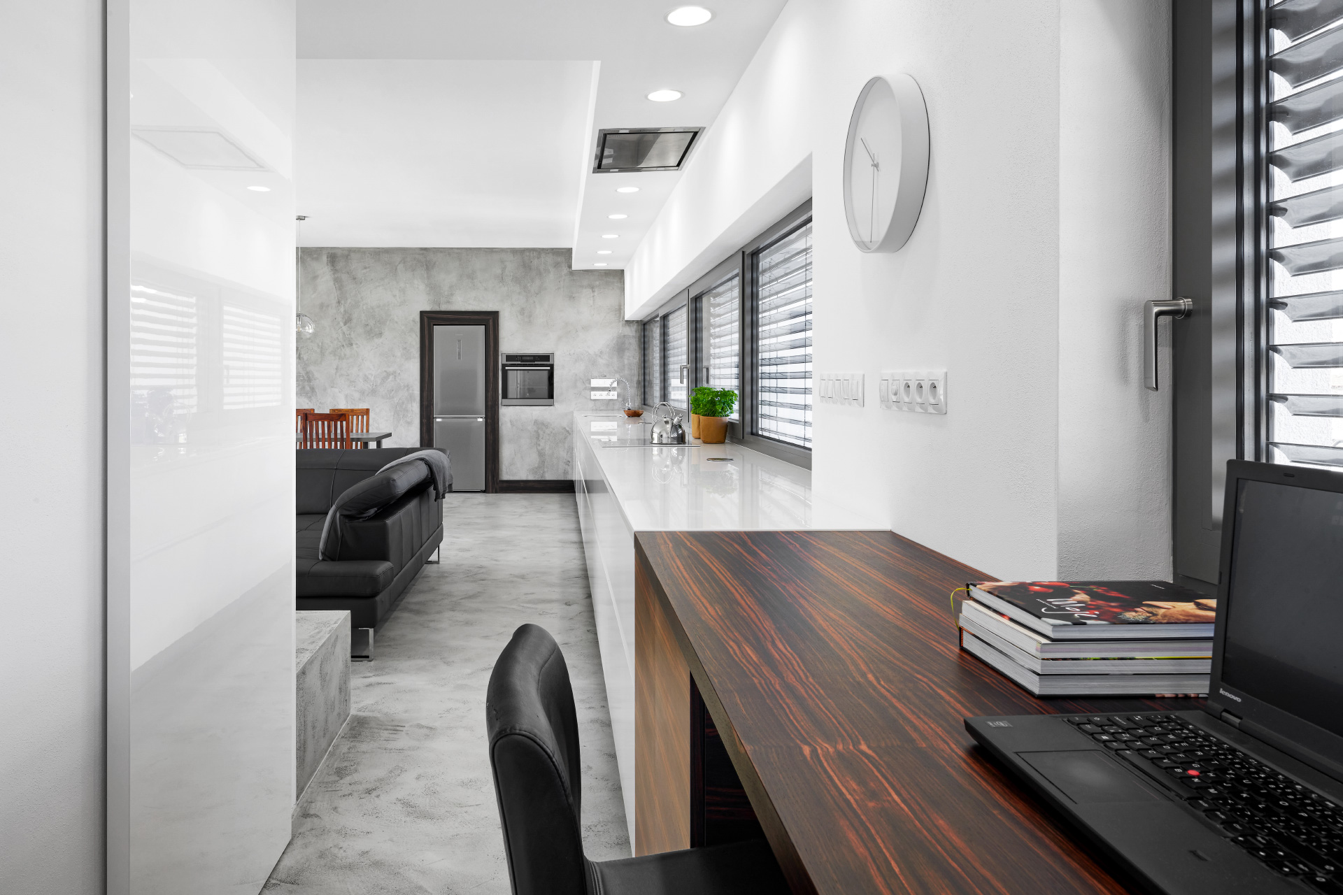 Hanák nábytek pracovna