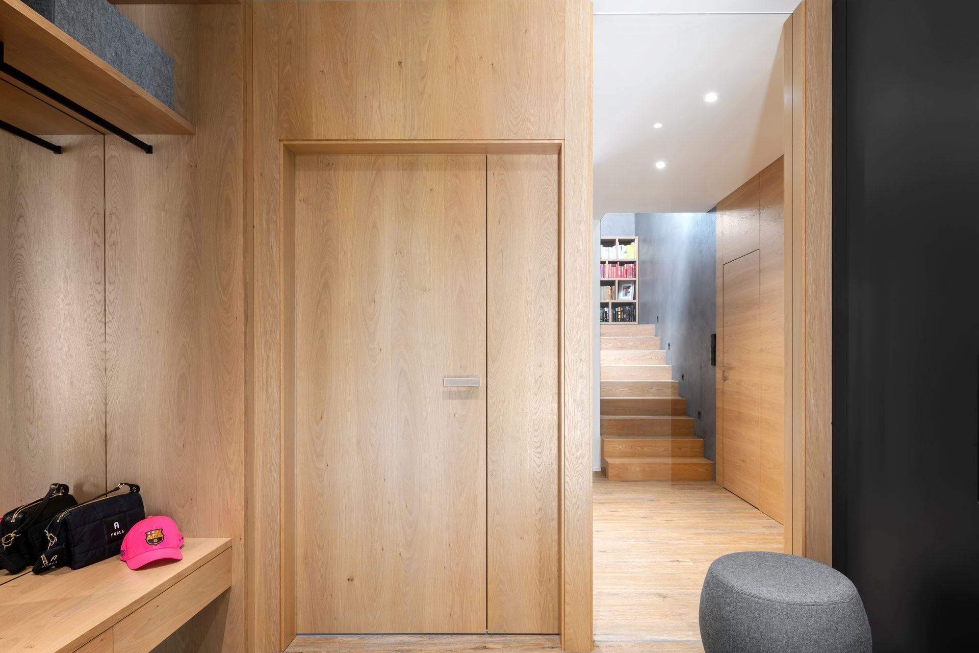 Hanák nábytek Realizace Šatna Dveře